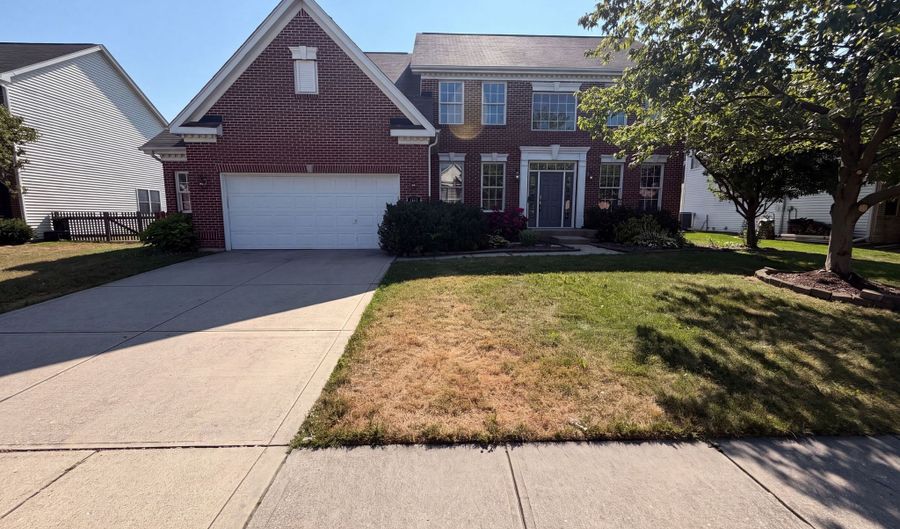 1111 Red Dunes Run, Avon, IN 46123 - 5 Beds, 3 Bath