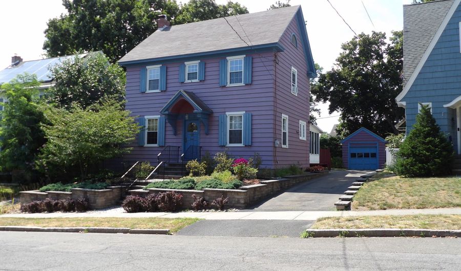 8 Croswell St, Albany, NY 12206 - 3 Beds, 2 Bath