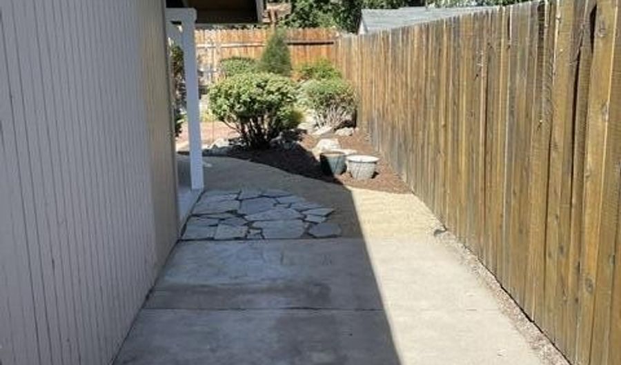 540 S Richmond Ave, Carson City, NV 89703 - 3 Beds, 2 Bath