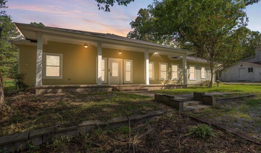 12316 Styles Rd, Bauxite, AR 72011 - 3 Beds, 2 Bath