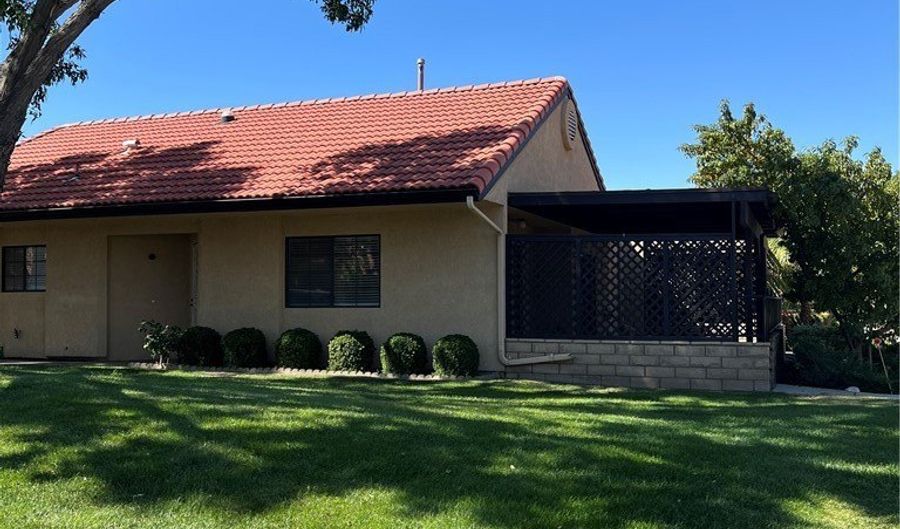 19144 Frances St, Apple Valley, CA 92308 - 2 Beds, 2 Bath