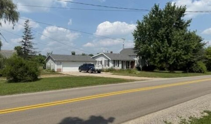 10512 Rome Rd, Adrian, MI 49221 - 3 Beds, 2 Bath