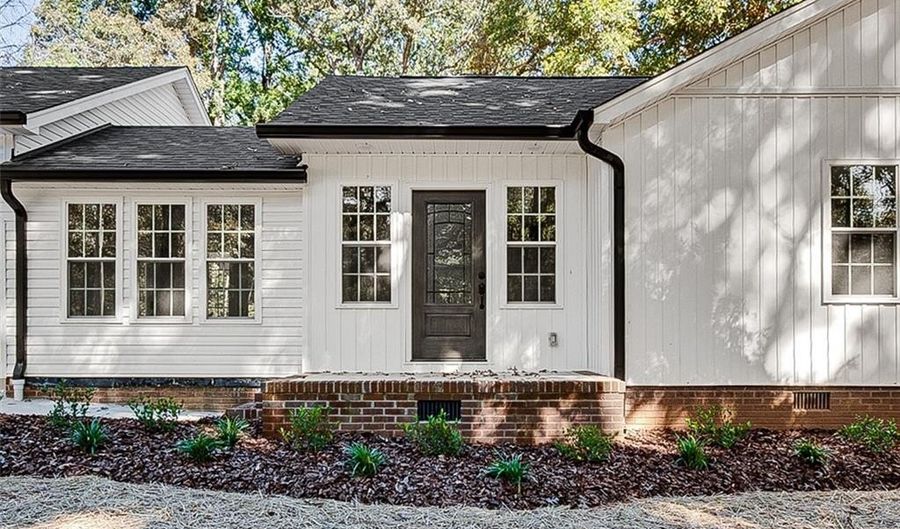 4417 Nc Highway 42, Asheboro, NC 27205 - 2 Beds, 3 Bath