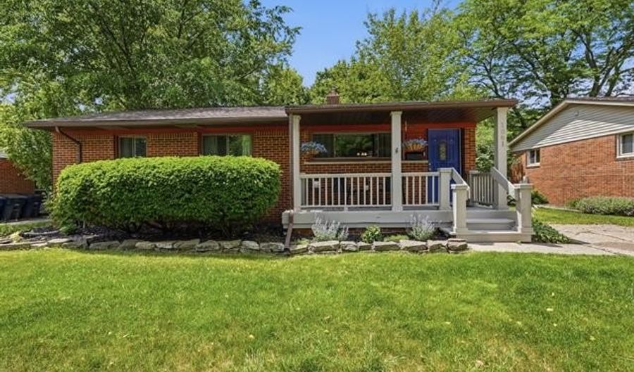 1061 Western Dr, Ann Arbor, MI 48103 - 3 Beds, 2 Bath