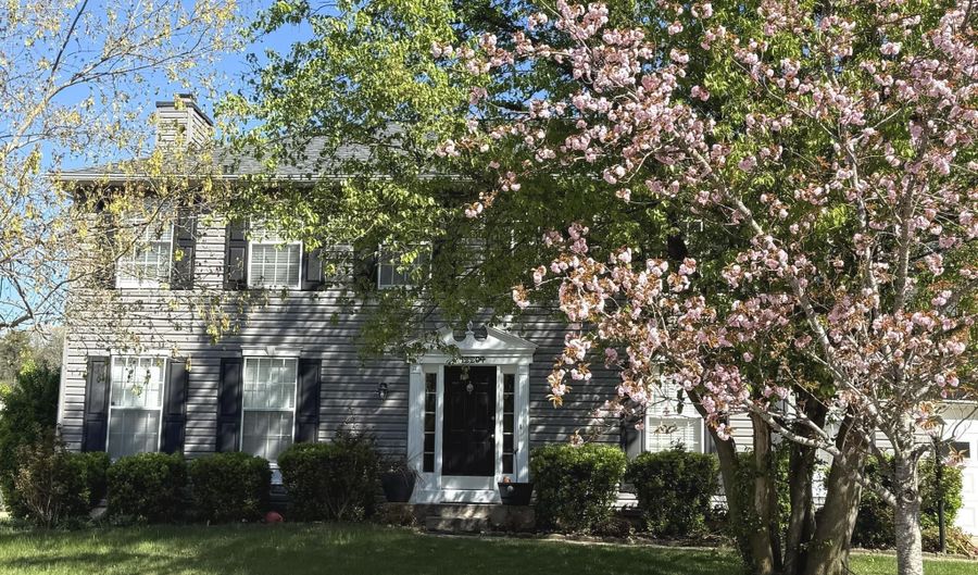 12204 STANFIELD Ct, Bowie, MD 20720 - 5 Beds, 4 Bath