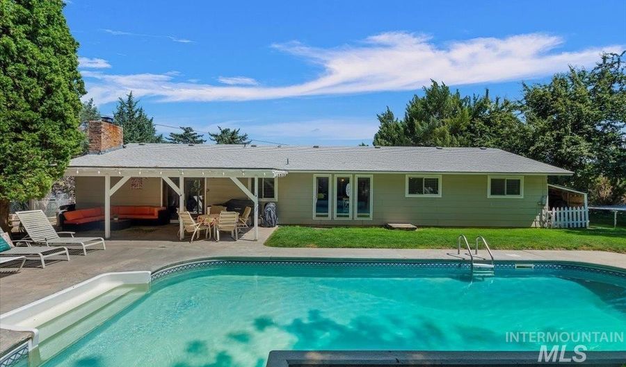 13712 Jarett St, Caldwell, ID 83607 - 3 Beds, 3 Bath