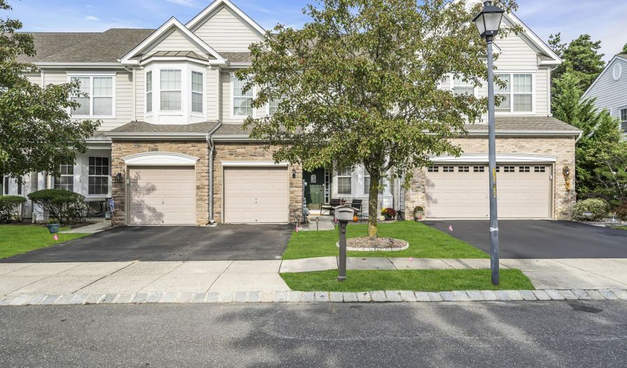 252 Hawthorn Ln, Barnegat, NJ 08005 - 3 Beds, 3 Bath