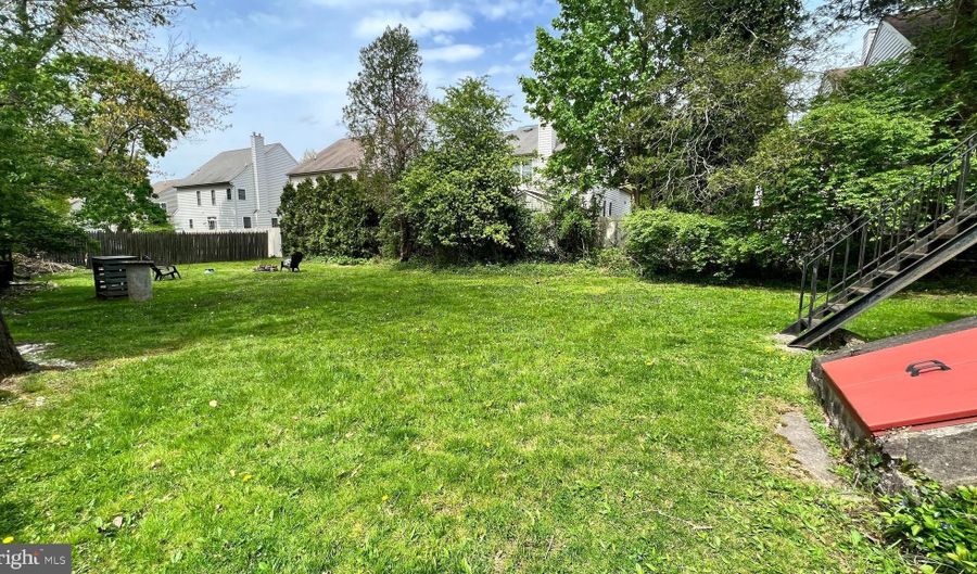 165 E MT PLEASANT 1ST FLOOR, Ambler, PA 19002 - 3 Beds, 1 Bath