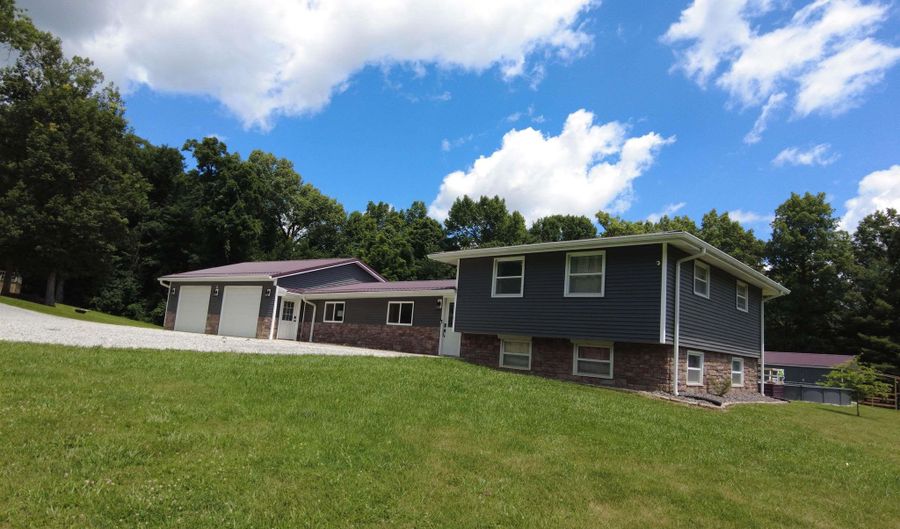 1185 Woodsferry Rd, Bedford, IN 47421 - 4 Beds, 3 Bath