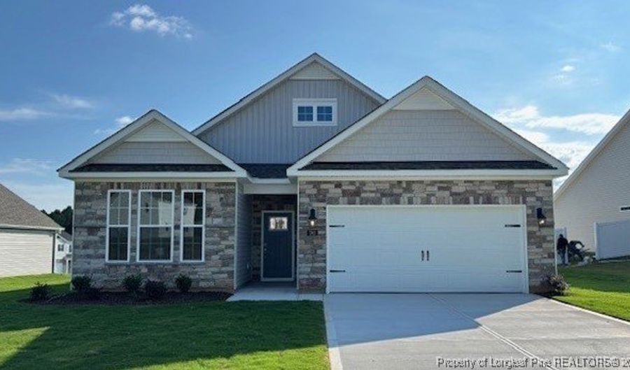 742 Lazy Elm Ln, Aberdeen, NC 28315 - 3 Beds, 3 Bath