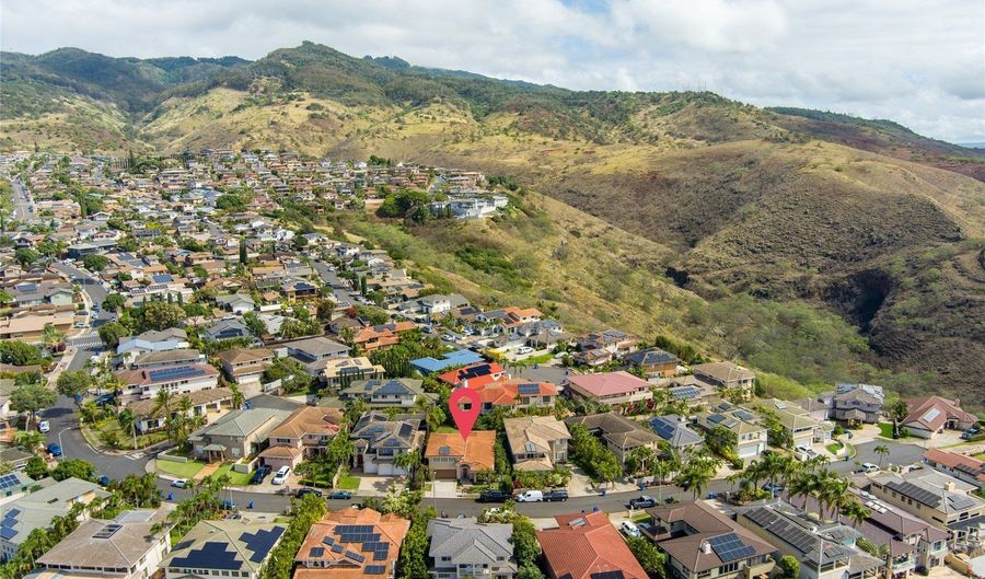 92-1318 Hauone St, Kapolei, HI 96707 - 3 Beds, 3 Bath