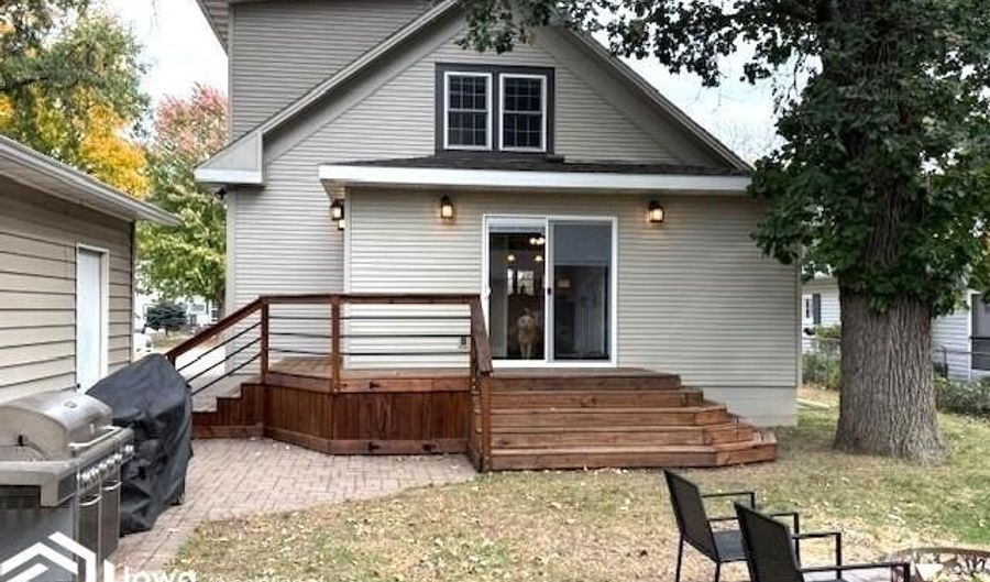 1007 N Minnesota St, Algona, IA 50511 - 4 Beds, 2 Bath