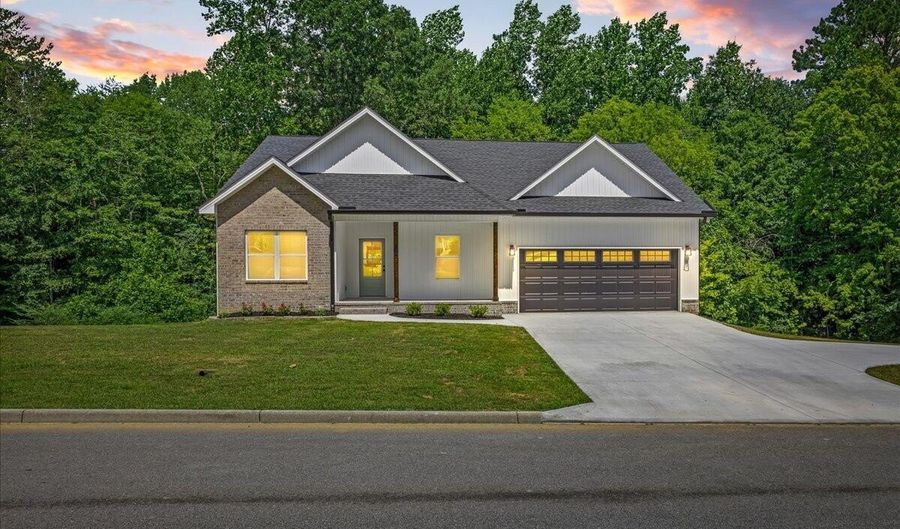 305 Shadows Lawn Dr, Athens, TN 37303 - 3 Beds, 3 Bath