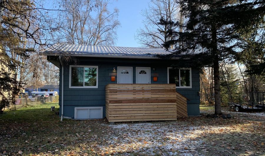1521 Kinnikinnick St, Anchorage, AK 99508 - 3 Beds, 3 Bath
