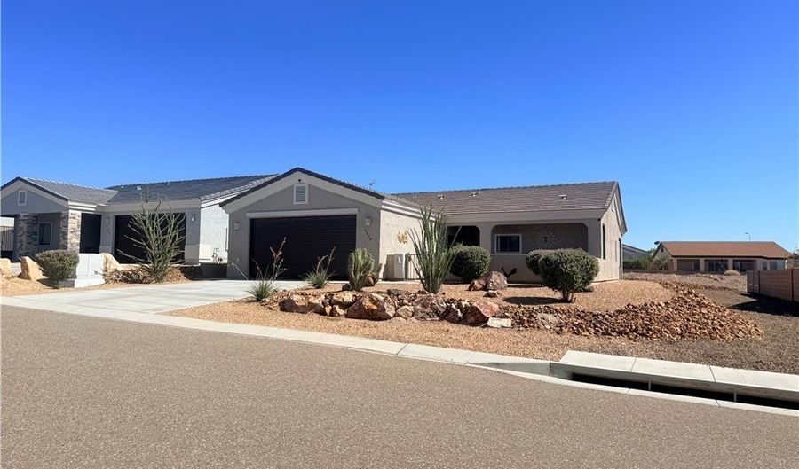 2648 Slide Mountain Loop, Bullhead City, AZ 86442 - 2 Beds, 2 Bath
