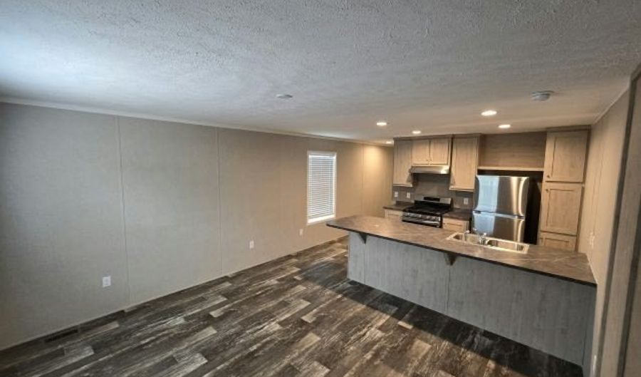 122 QUARRY HILL Ests 122, Akron, NY 14001 - 2 Beds, 2 Bath