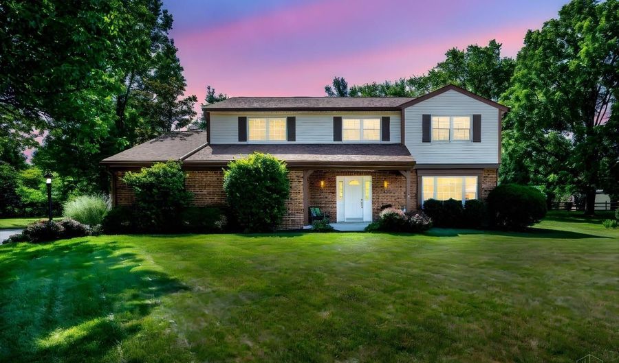 2724 Bentley Ct, Anderson Twp., OH 45244 - 4 Beds, 3 Bath