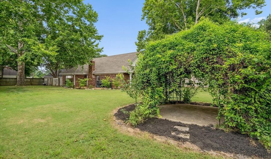 6734 RABBIT DEN Cv, Bartlett, TN 38002 - 3 Beds, 3 Bath