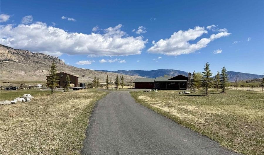 1451 Southfork Rd, Cody, WY 82414 - 3 Beds, 3 Bath