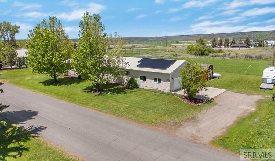 137 Spruce St, Ashton, ID 83420 - 3 Beds, 2 Bath