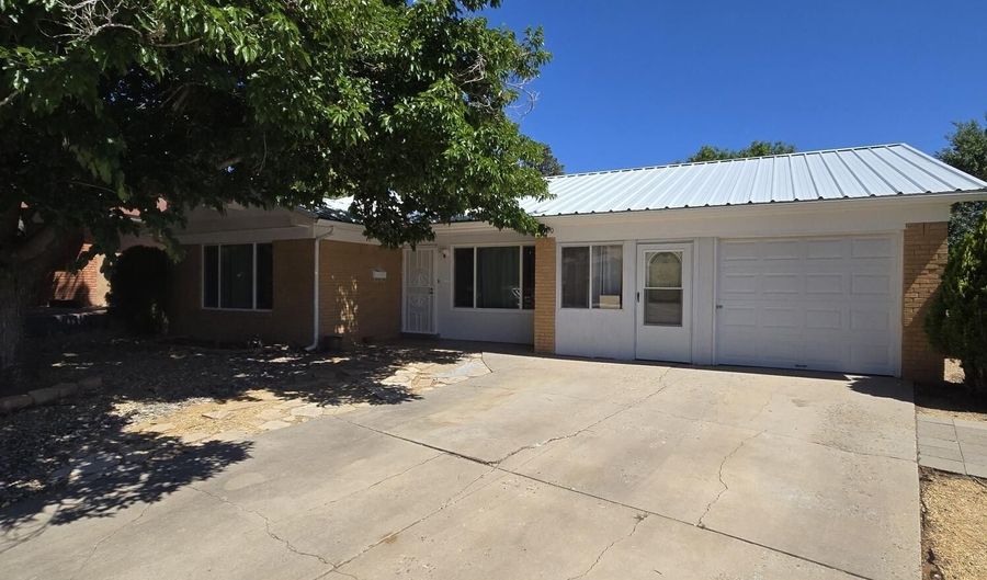 11600 Atlantic City Ave NE, Albuquerque, NM 87111 - 4 Beds, 2 Bath