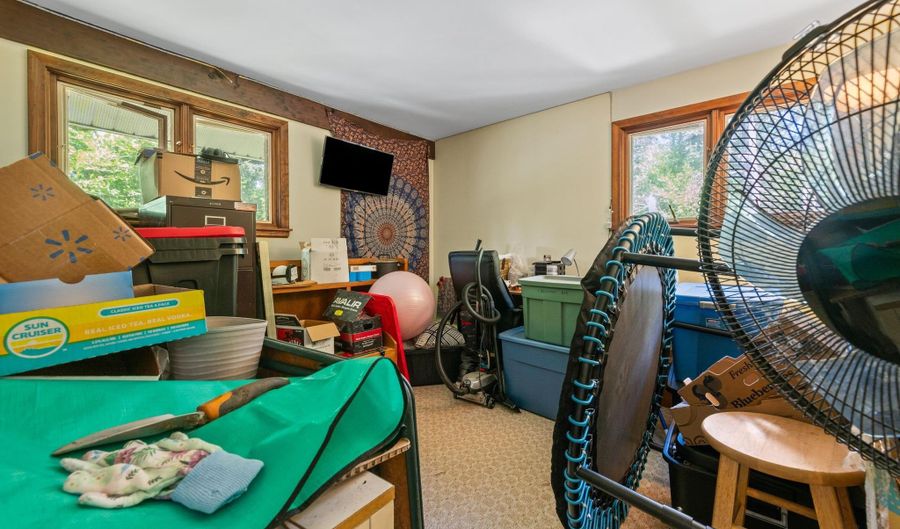 95 Noyes St, Bethlehem, NH 03574 - 4 Beds, 2 Bath