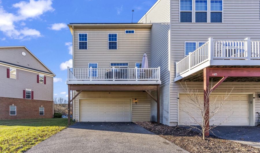 3321 TIANNA Way, Accokeek, MD 20607 - 3 Beds, 4 Bath