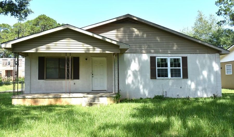 1207 Cleveland St, Albany, GA 31701 - 3 Beds, 1 Bath