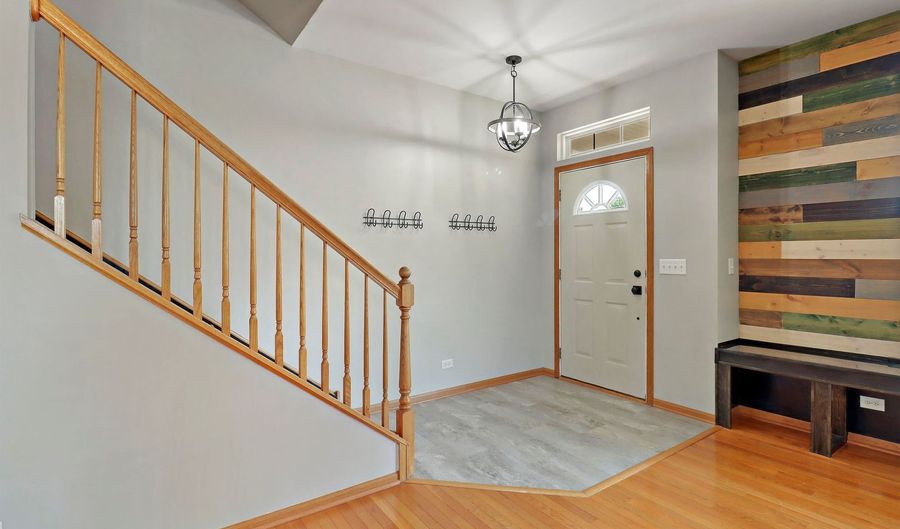 1236 Kathleen Ct, Antioch, IL 60002 - 4 Beds, 4 Bath