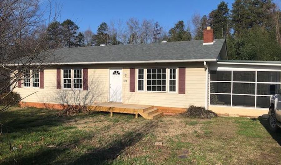 571 Whites Farm Rd, Blacksburg, SC 29702 - 3 Beds, 1 Bath