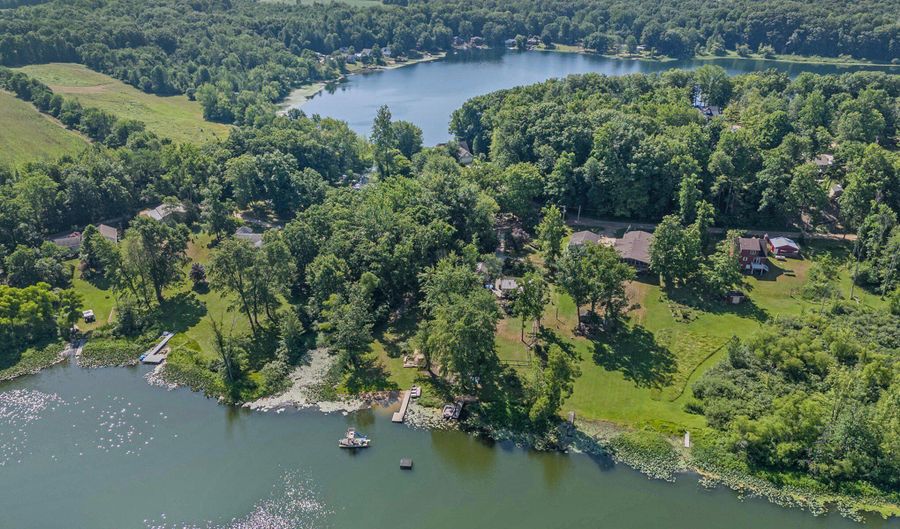 3065 Perch Dr, Allegan, MI 49010 - 1 Beds, 1 Bath