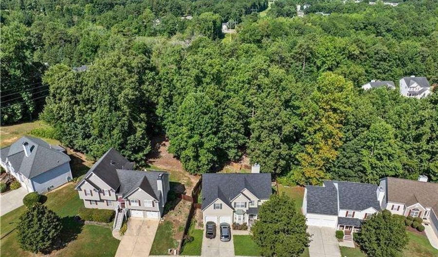 5703 Newnan, Austell, GA 30106 - 3 Beds, 3 Bath