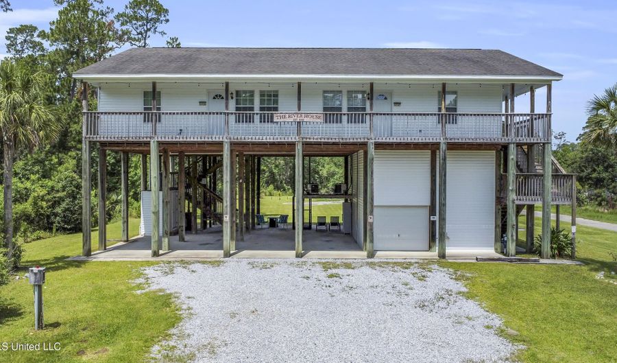 10105 10107 Tigris St, Bay St. Louis, MS 39520 - 4 Beds, 2 Bath