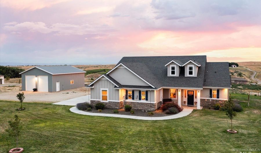 7900 Sonara Rd, Caldwell, ID 83607 - 3 Beds, 2 Bath