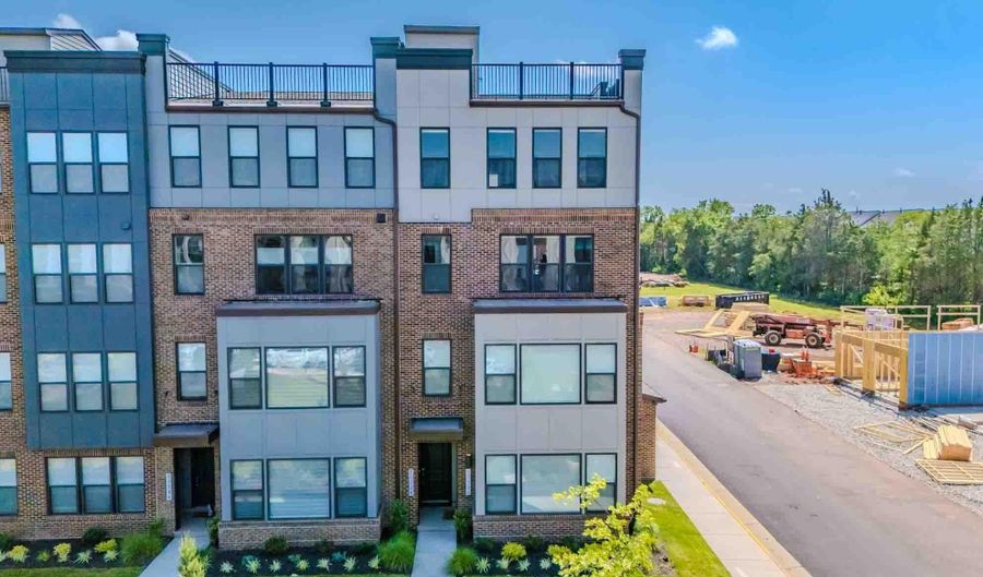 43730 TRANSIT Sq, Ashburn, VA 20147 - 3 Beds, 3 Bath