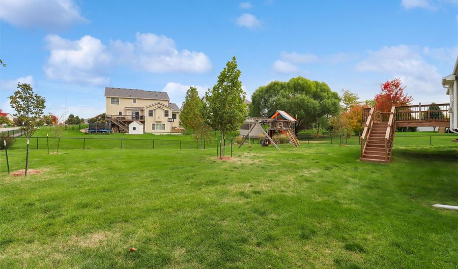 2105 6th Ave SW, Altoona, IA 50009 - 5 Beds, 3 Bath