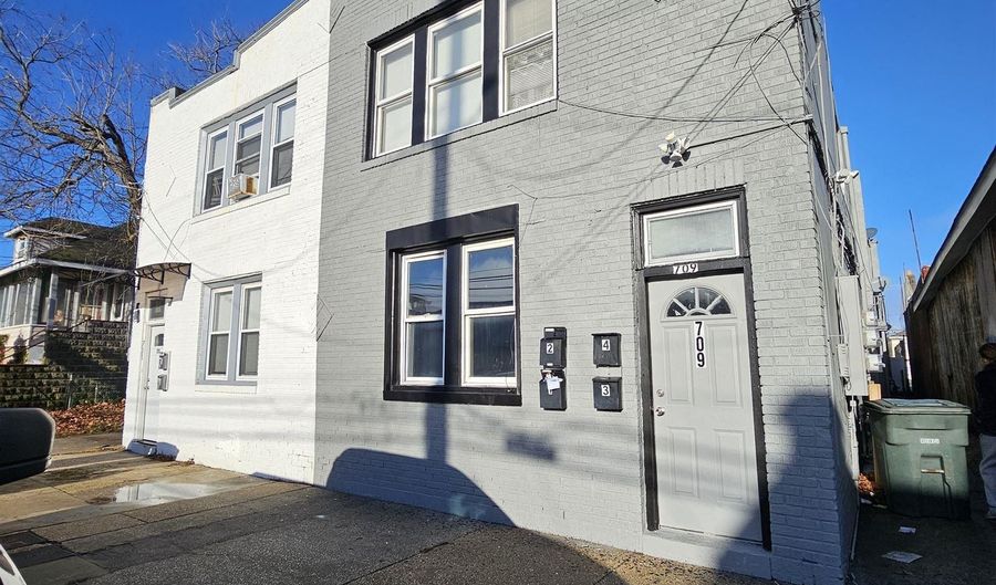 709 Adriatic Ave 3, Atlantic City, NJ 08401 - 3 Beds, 1 Bath