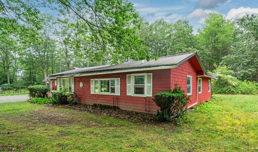 219 Mouse Ln, Alfred, ME 04002 - 2 Beds, 1 Bath