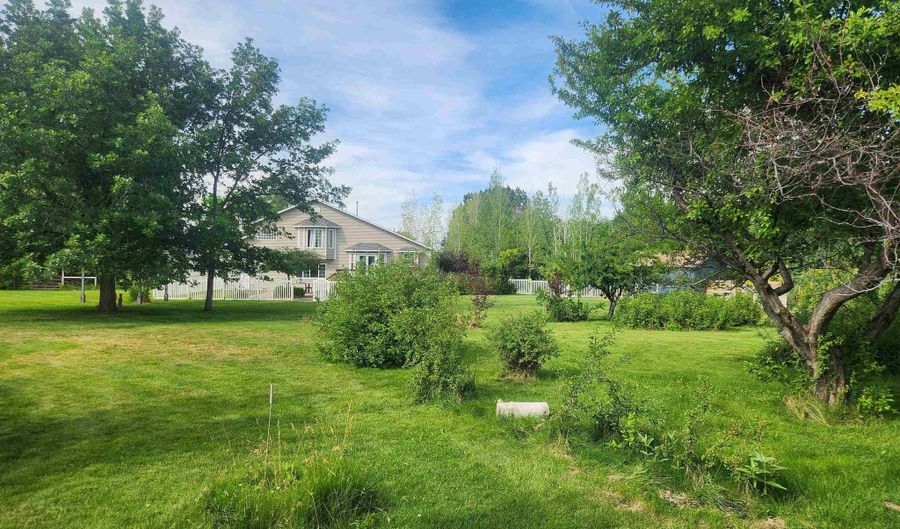 12700 Preakness, Chubbuck, ID 83202 - 5 Beds, 4 Bath