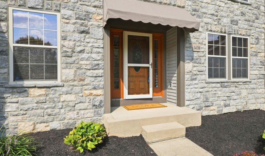 1438 Newell Ct, Columbus, OH 43228 - 4 Beds, 3 Bath