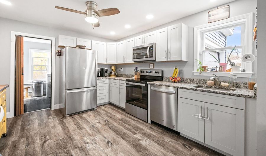 193 Willow St, Berlin, NH 03570 - 3 Beds, 2 Bath