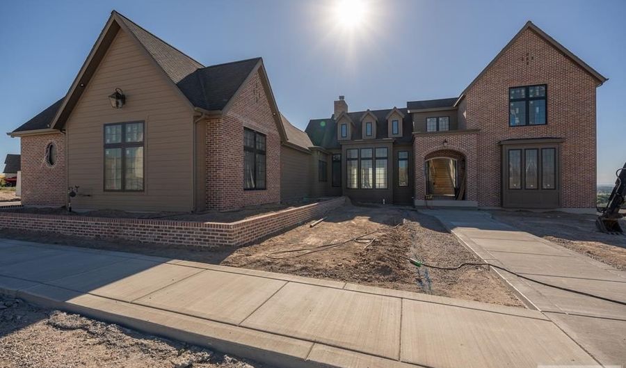 3164 Granger St, Ammon, ID 83406 - 6 Beds, 5 Bath