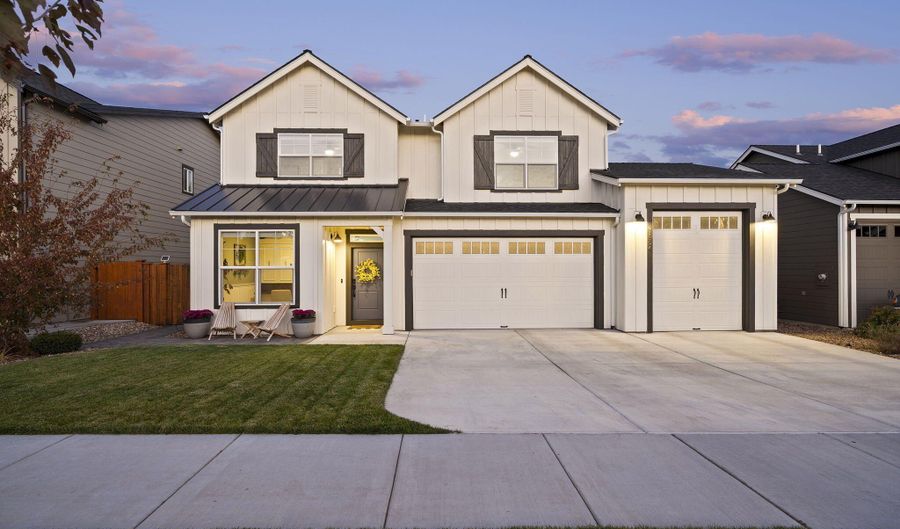 61394 Coachman Way, Bend, OR 97702 - 4 Beds, 3 Bath