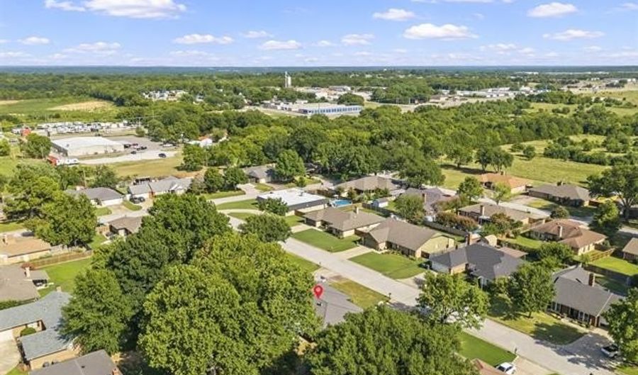 1501 Rosedale St, Ardmore, OK 73401 - 4 Beds, 2 Bath