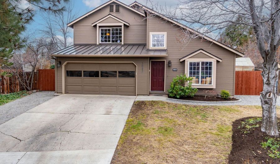 3023 NE Lansing Ct, Bend, OR 97701 - 3 Beds, 3 Bath