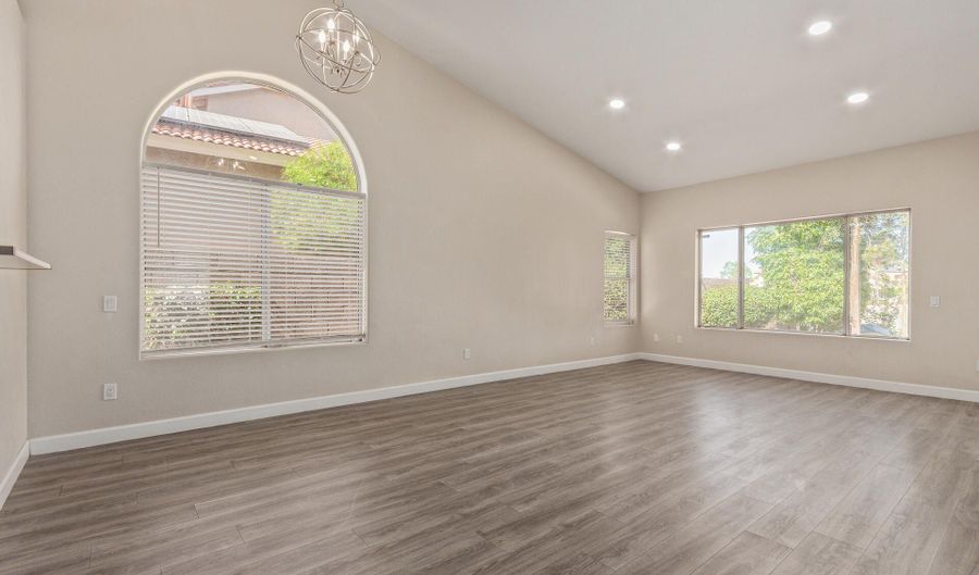 3109 N MEADOW Dr, Avondale, AZ 85392 - 3 Beds, 2 Bath
