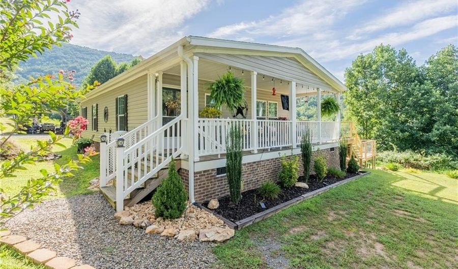 368 Valley End Rd, Ararat, VA 24053 - 3 Beds, 2 Bath