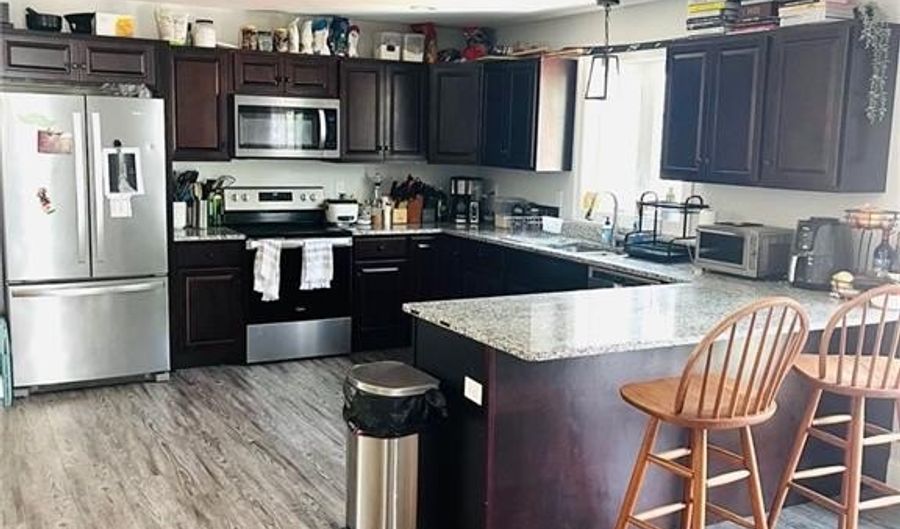 215 Metacom Ave, Bristol, RI 02809 - 4 Beds, 2 Bath