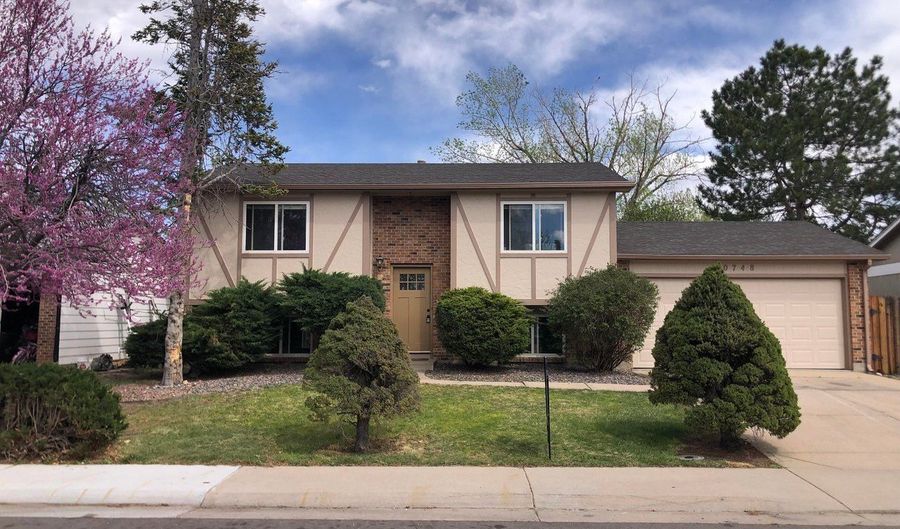 10748 Routt St, Broomfield, CO 80021 - 3 Beds, 2 Bath