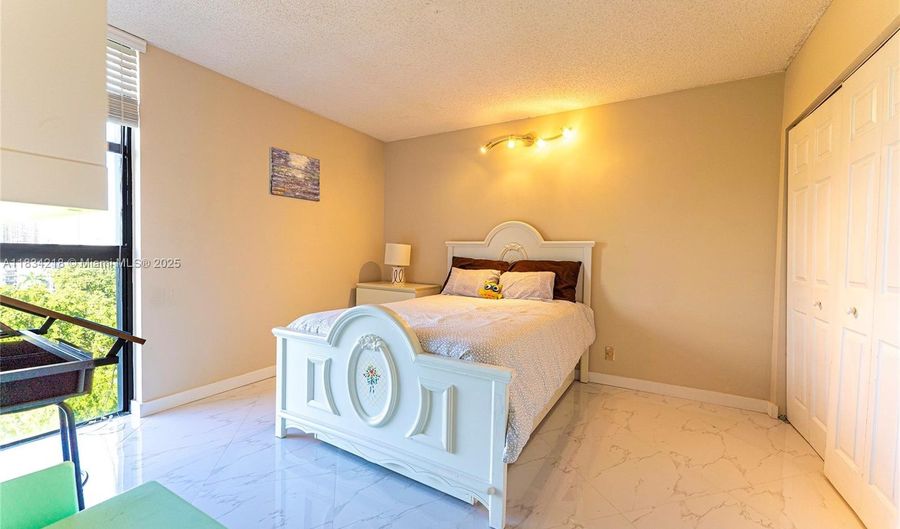 20225 NE 34th Ct 818, Aventura, FL 33180 - 2 Beds, 2 Bath